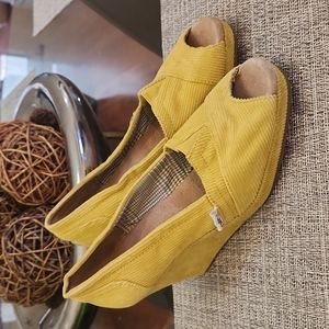 Toms Wedge Corduroy Shoes Yellow Woman 5